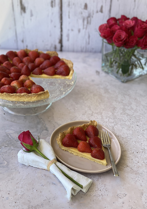 Strawberry-Tart-with-Mascarpone-Cream-for-Mothers-Day-Cover