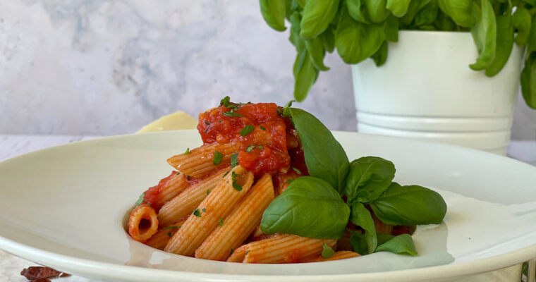 Penne all’ Arrabbiata (Pasta with Spicy Tomato Sauce)