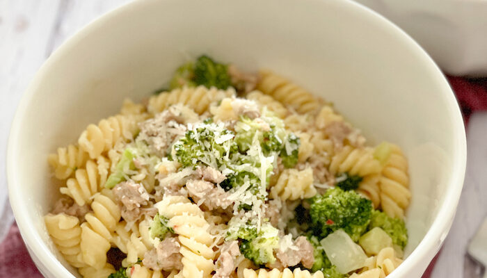 One-Pot Sausage Broccoli Pasta