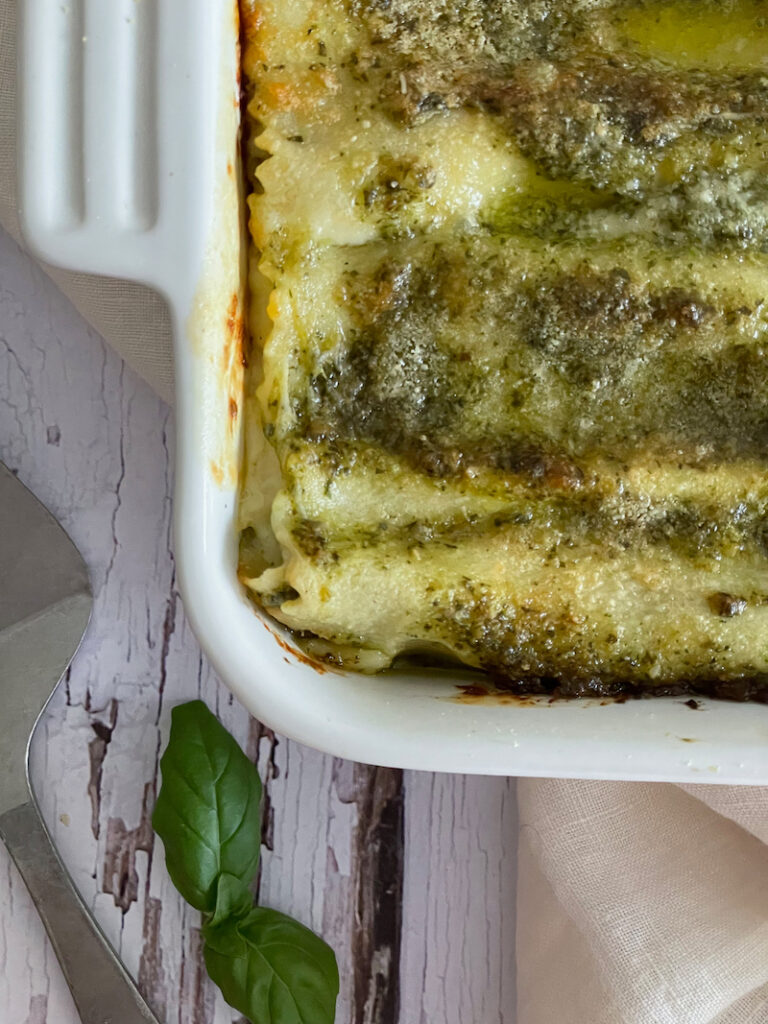 Pesto Lasagna Roll Ups decorative image