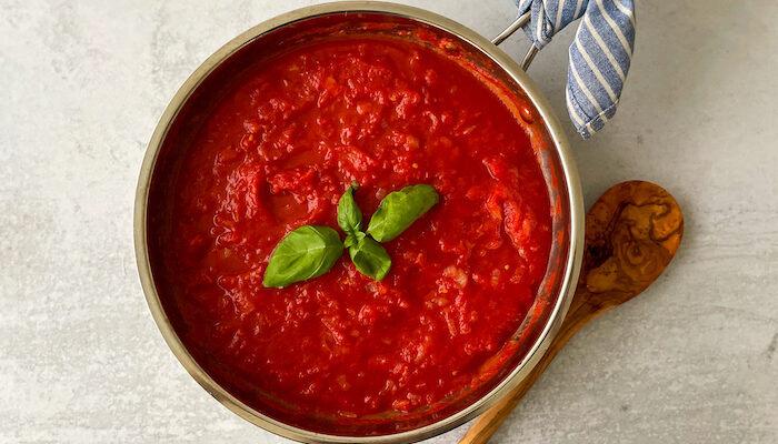 Authentic Italian Tomato Sauce (Sugo al Pomodoro)