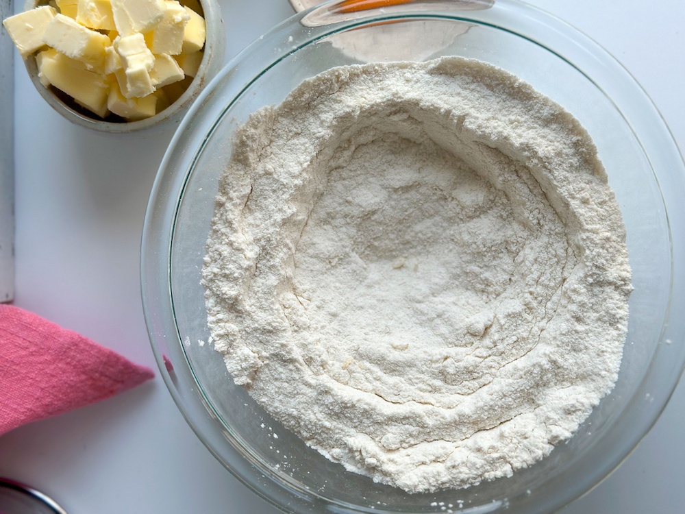 Flour in volcano shape