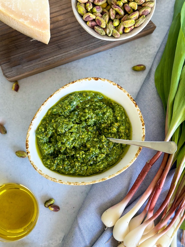 Ramp oesto and its ingredients