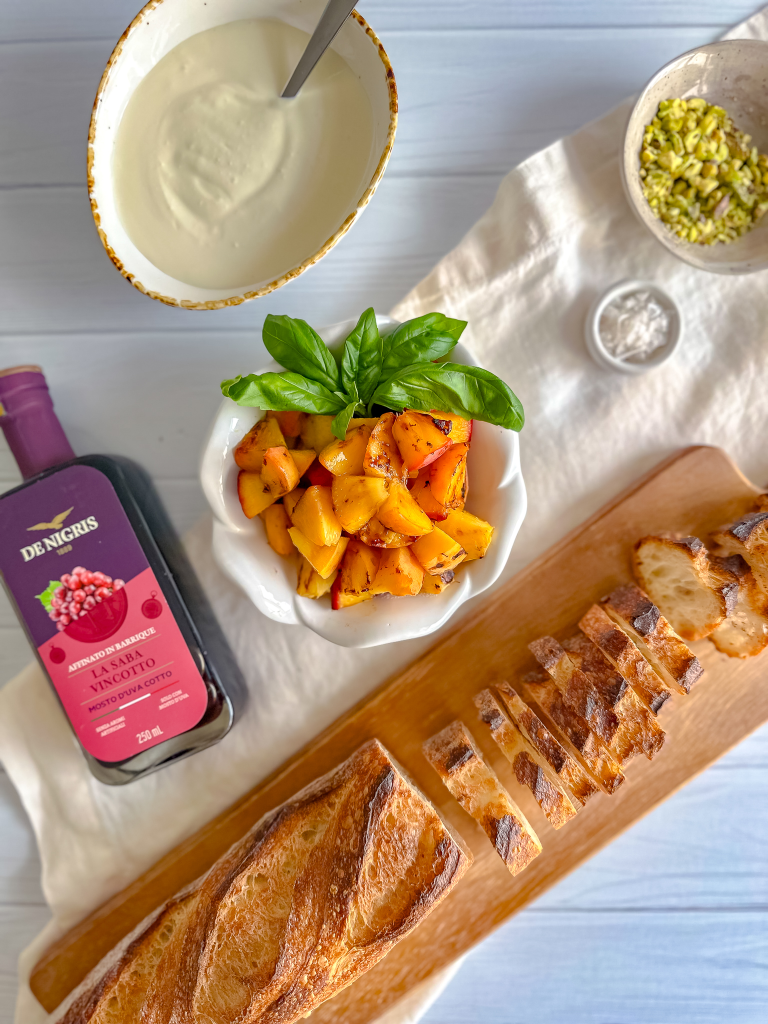Ingredients to make peach bruschetta